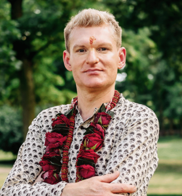Kurs nauczycielski Hatha Vinyasa Jogi Gdańsk – praktyka grupowa w Instytucie Devi Sangam